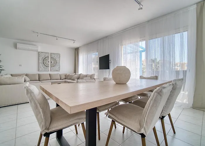 Lejlighed Kings Palace 2 Bed Paphos